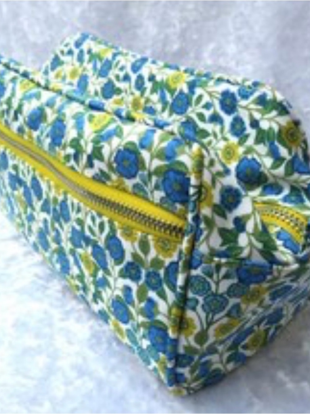 Liberty print wash bag NWOT